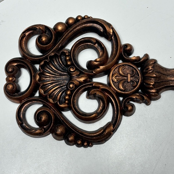 Coppercraft Guild Syroco decorative key wall decor - Picture 3 of 8